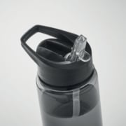 waterfles met rietje drinktuit