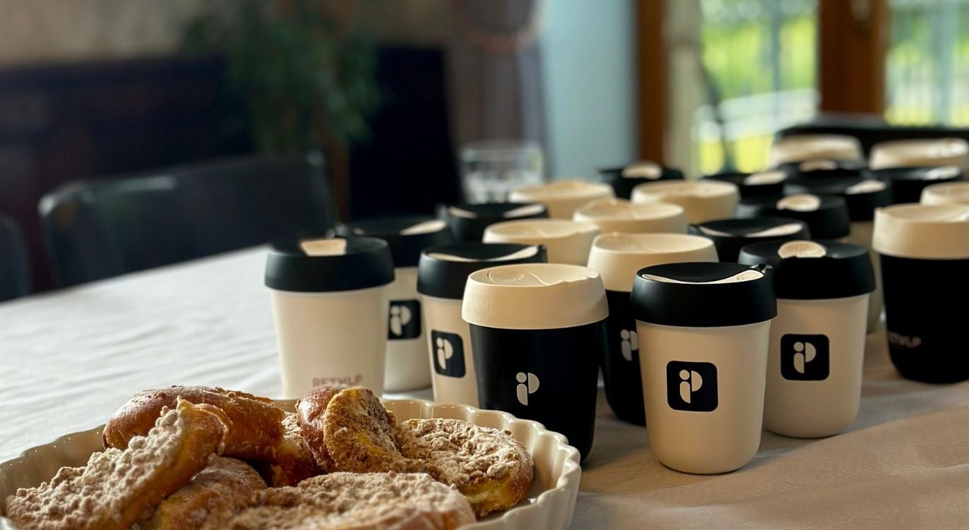 retulp koffiebekers to go met logo